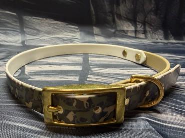 Schnallenhalsband zweifarbig , 16 mm , 44 - 52 cm , Biothane Beige und UV Biothane Camouflage Dog ; Hardware Messing
