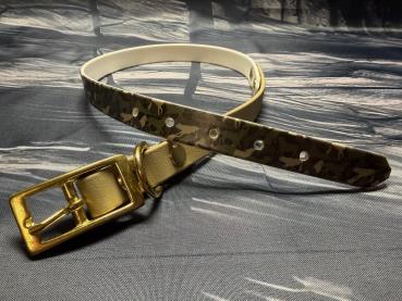 Preview: Schnallenhalsband zweifarbig , 16 mm , 44 - 52 cm , Biothane Beige und UV Biothane Camouflage Dog ; Hardware Messing
