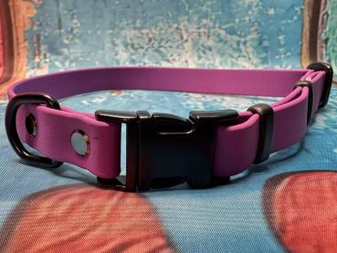 Verstellbares Halsband mit Klickverschluss , einfarbig , 19 mm , 42 - 57 cm , Biothane Grape , Hardware Schwarz