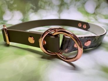 Zugstopphalsband zweifarbig , 19 mm , 47 cm , Biothane Military Olive - UV Biothane Dog Camouflage , Hardware vernickelter Stahl roségold