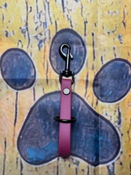 Preview: Schleppleinenhalter Weinrot 13mm Schwarzer Karabiner