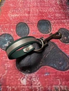Preview: Schleppleinenhalter Dunkelgrün Reflective 19mm Silberner Karabiner