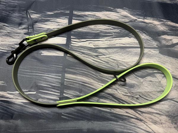 Führleine zweifarbig , 16 mm , 100 cm , Biothane Foliage Green und Pastell Grün , Hardware Schwarz