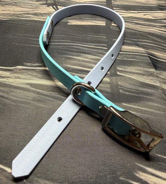 Schnallenhalsband zweifarbig , 13 mm , 32 - 40 cm , Biothane Polar Blau und Skyan Blau , Hardware Silber