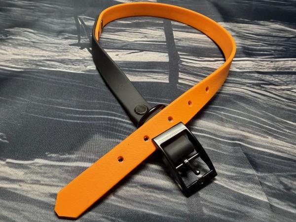 Schnallenhalsband zweifarbig , 16 mm , 44 - 52 cm , Biothane Peach und Schwarz ; Hardware Schwarz