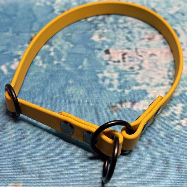 Zugstopphalsband einfach ; 13 mm ; 38 cm ; Biothane Senfgelb ; Hardware Schwarz