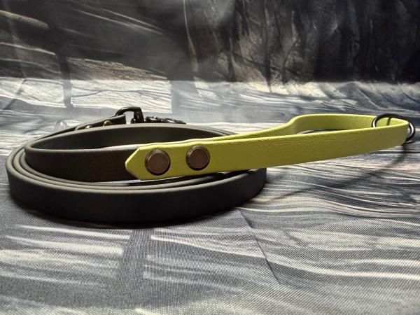 Führleine Zweifarbig , 13 mm , 150 cm , Biothane Schwarz und Holy Guacamole, Hardware schwarz