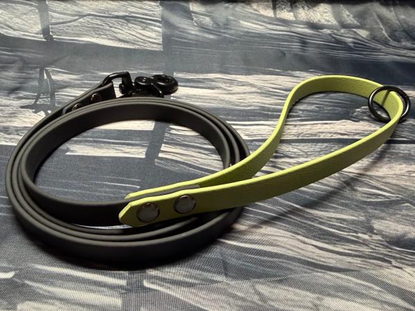 Führleine Zweifarbig , 13 mm , 150 cm , Biothane Schwarz und Holy Guacamole, Hardware schwarz