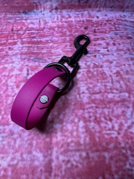 Schleppleinenhalter Magenta Rosa 16mm Schwarzer Karabiner