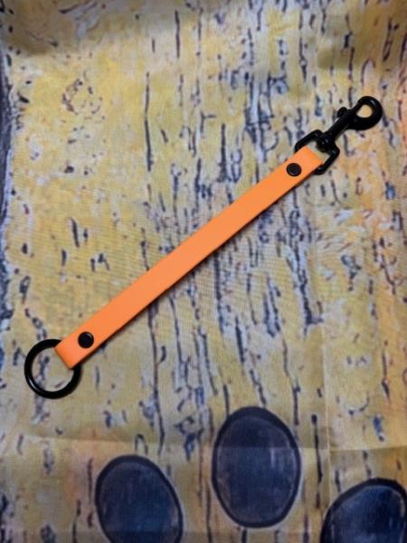 Schleppleinenhalter Peach 16mm Schwarzer Karabiner